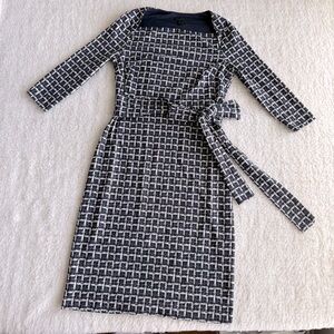 Ann Taylor NWOT Elegant Navy and Cream Patterned Dress, Square Neck, XSP